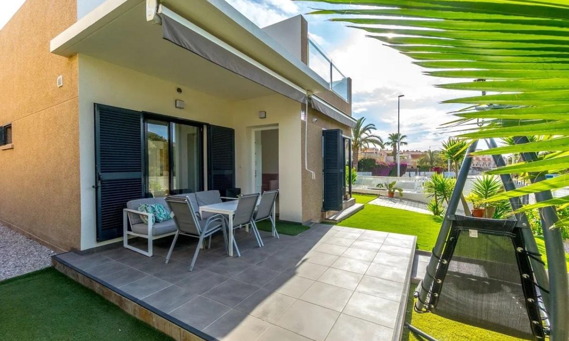 Segunda mano - Villa -
Orihuela Costa - Costa Blanca