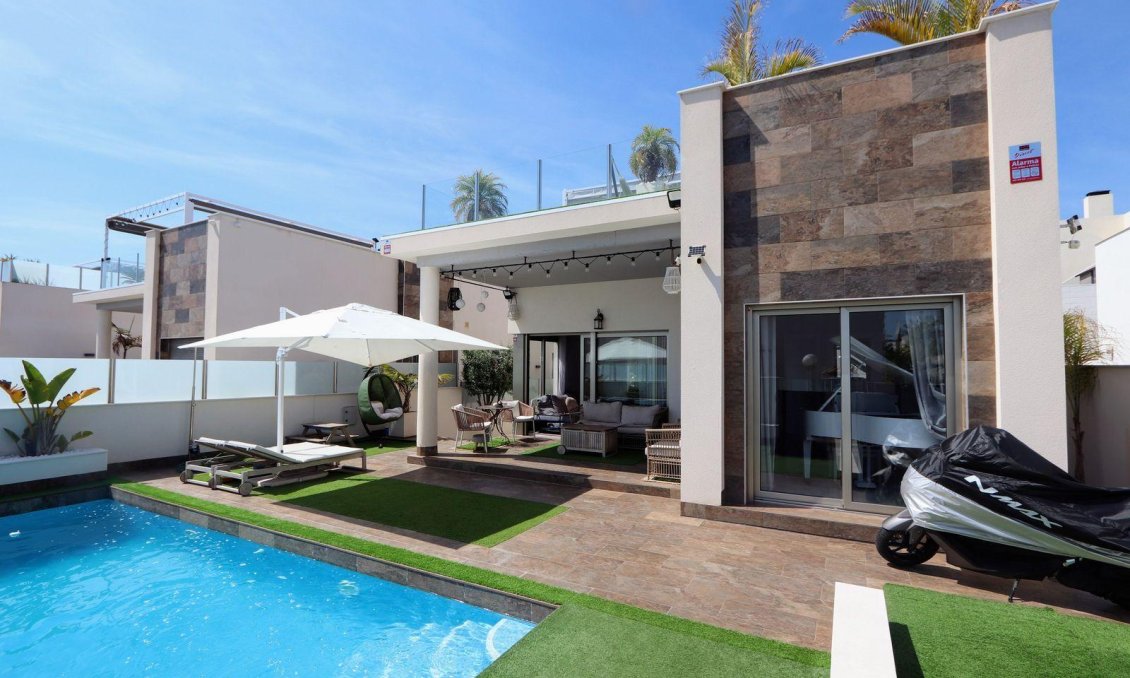 Segunda mano - Villa -
Orihuela Costa - Costa Blanca