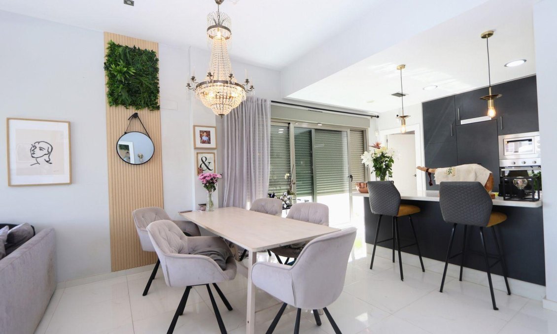 Segunda mano - Villa -
Orihuela Costa - Costa Blanca