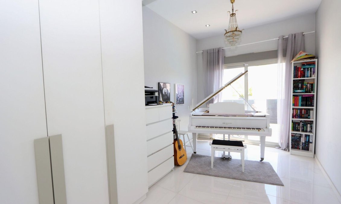 Segunda mano - Villa -
Orihuela Costa - Costa Blanca