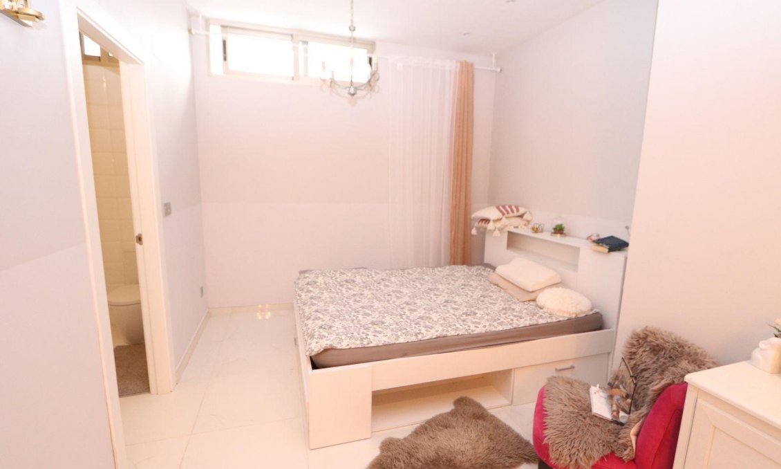 Segunda mano - Villa -
Orihuela Costa - Costa Blanca