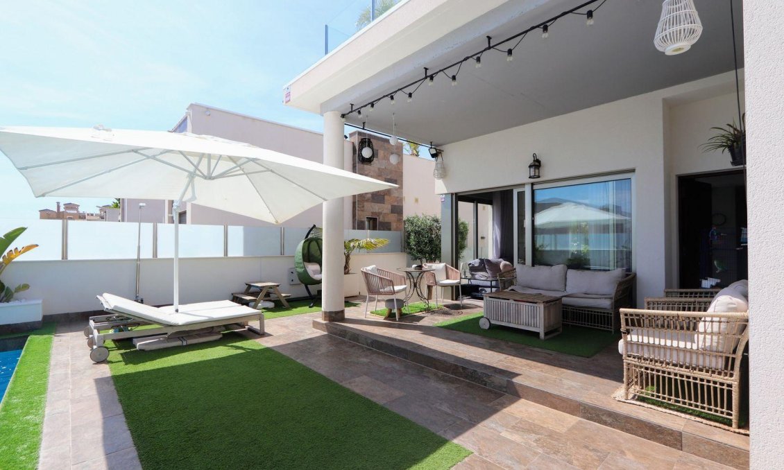 Segunda mano - Villa -
Orihuela Costa - Costa Blanca
