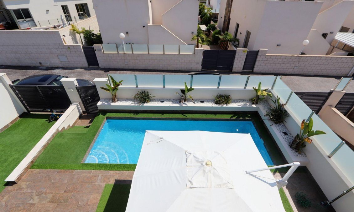 Segunda mano - Villa -
Orihuela Costa - Costa Blanca