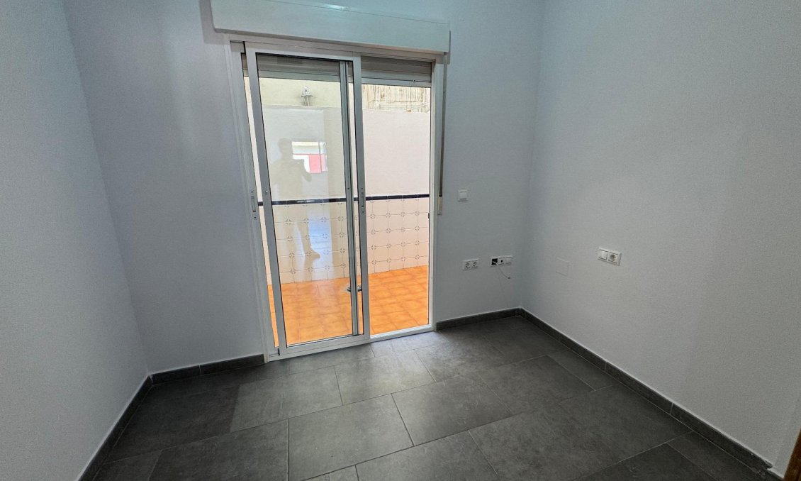 Segunda mano - Apartamento -
Almoradí - Inland