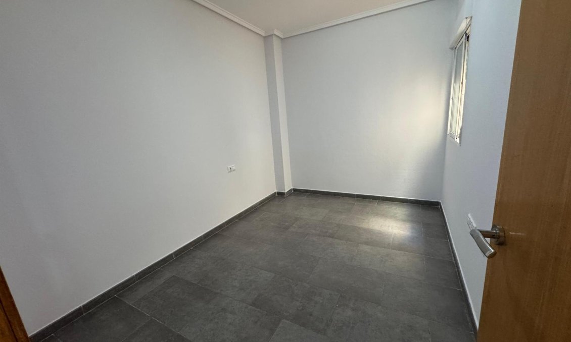 Segunda mano - Apartamento -
Almoradí - Inland