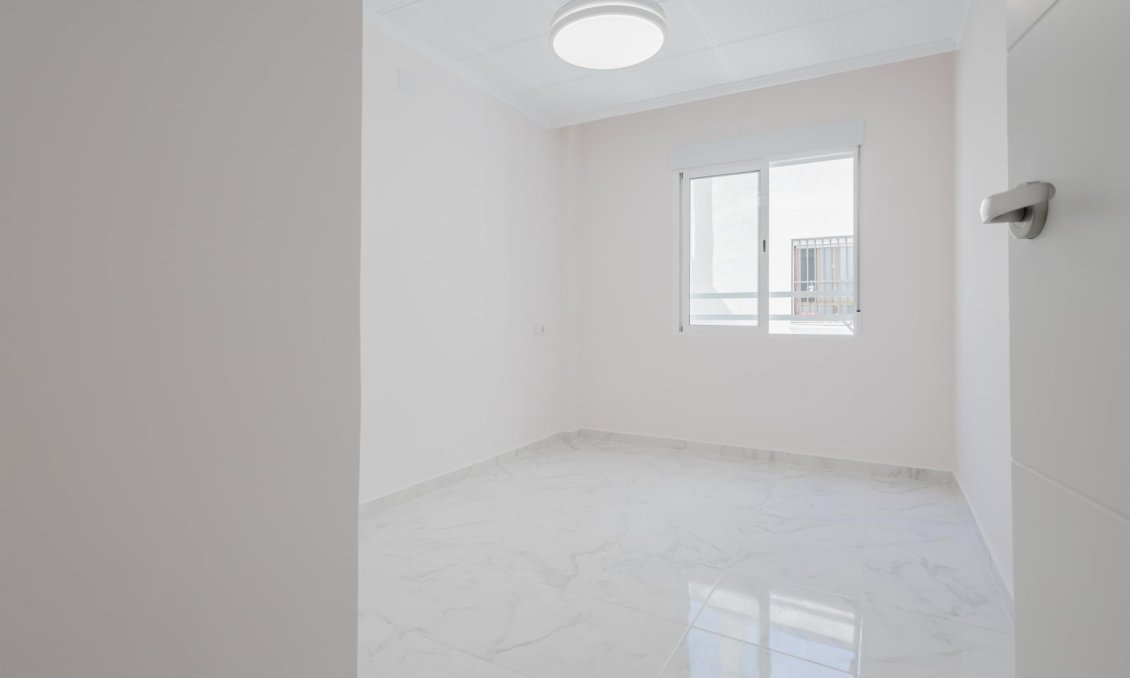 Segunda mano - Apartamento -
Torrevieja - Costa Blanca