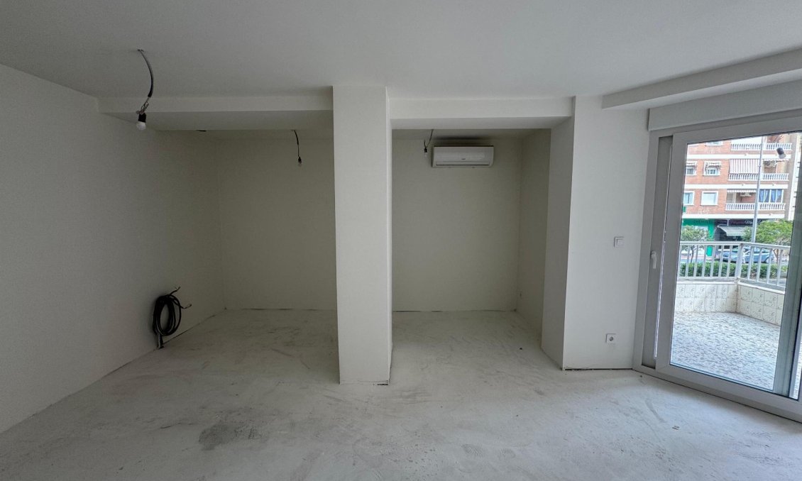 Wiederverkauf - Wohnung -
Torrevieja - Costa Blanca