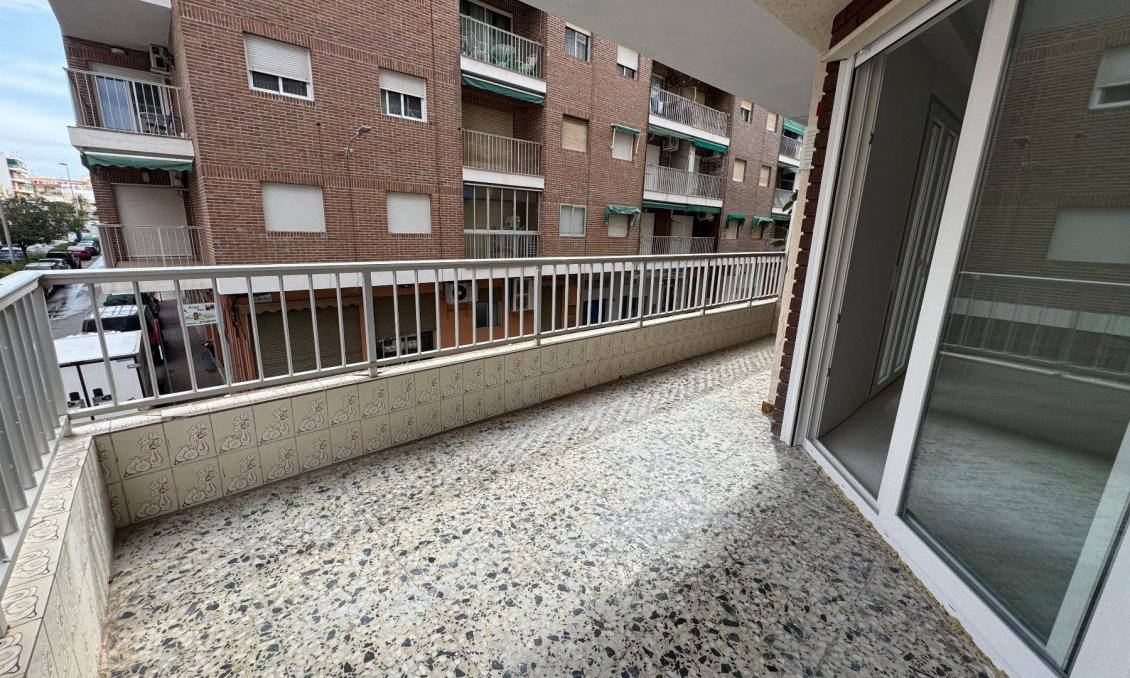 Wiederverkauf - Wohnung -
Torrevieja - Costa Blanca