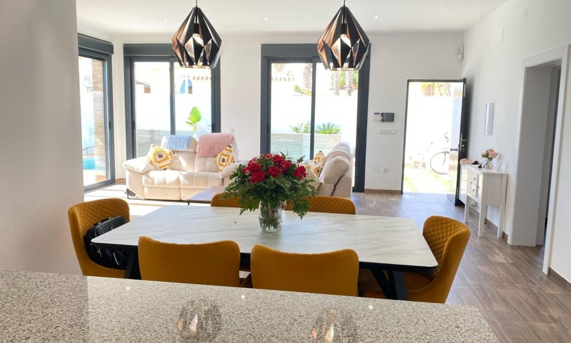 Használt Ingatlanok - Villa -
Orihuela Costa - Costa Blanca