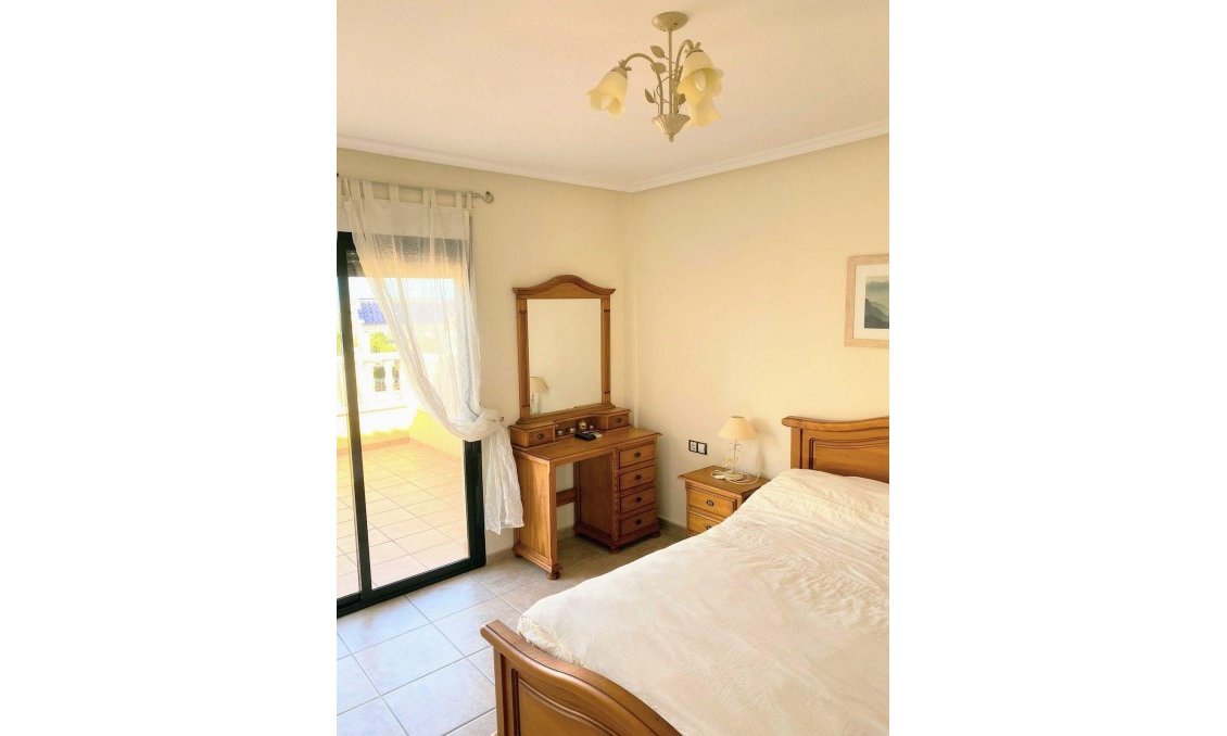 Segunda mano - Villa -
Villamartin - Costa Blanca
