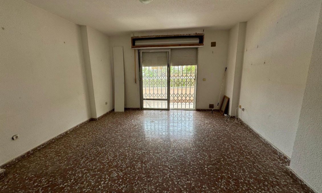 Használt Ingatlanok - Apartman -
Torrevieja - Costa Blanca