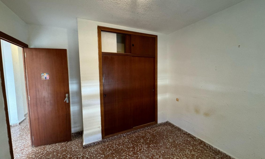 Használt Ingatlanok - Apartman -
Torrevieja - Costa Blanca