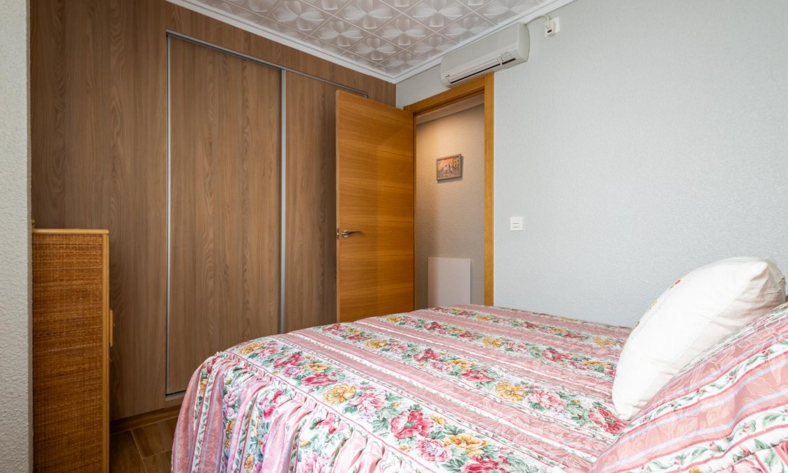 Wiederverkauf - Wohnung -
Torrevieja - Costa Blanca