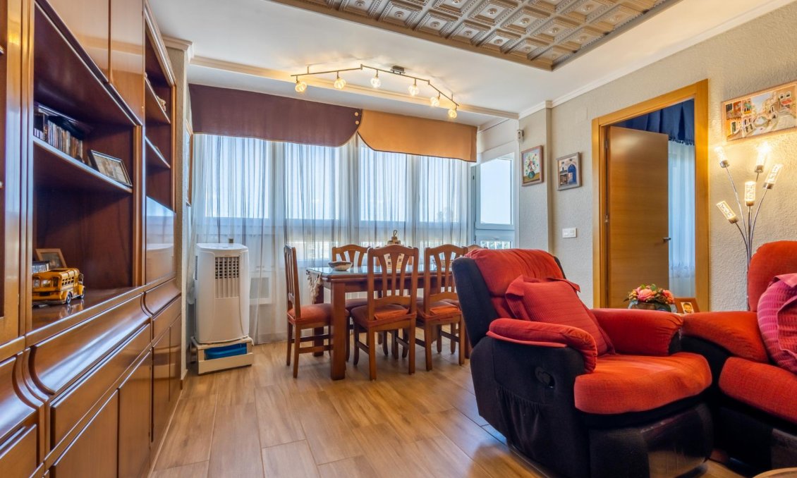 Wiederverkauf - Wohnung -
Torrevieja - Costa Blanca