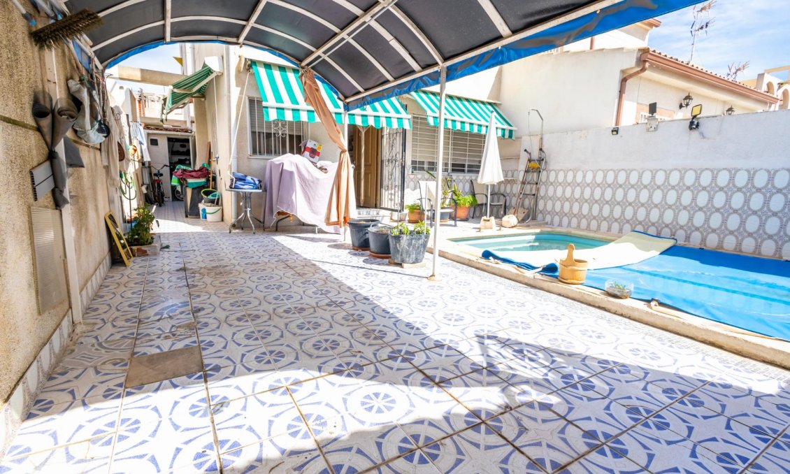 Segunda mano - Villa -
Torrevieja - Costa Blanca