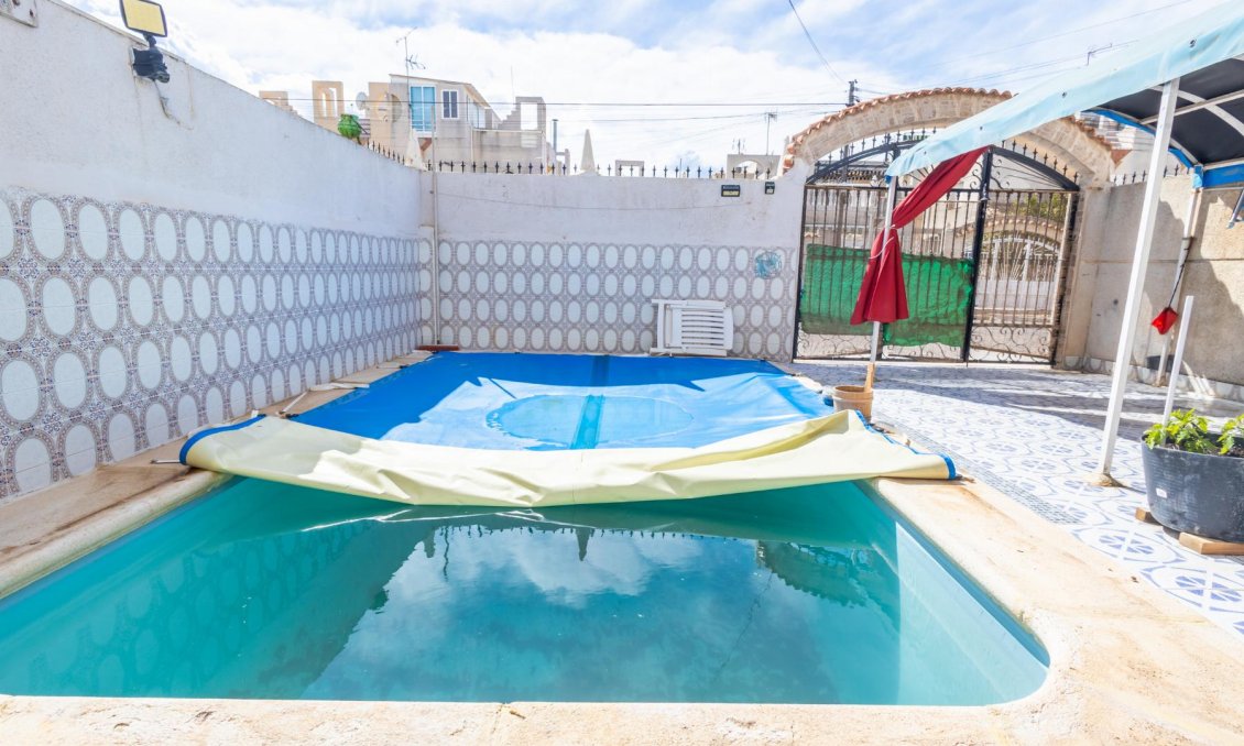 Segunda mano - Villa -
Torrevieja - Costa Blanca