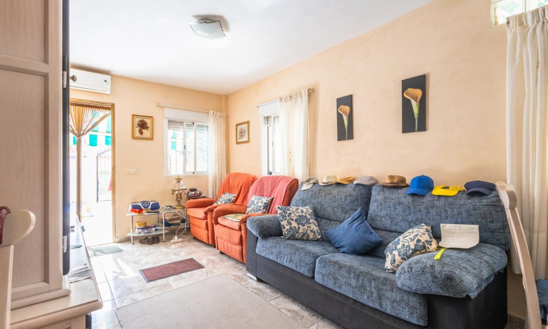 Segunda mano - Villa -
Torrevieja - Costa Blanca
