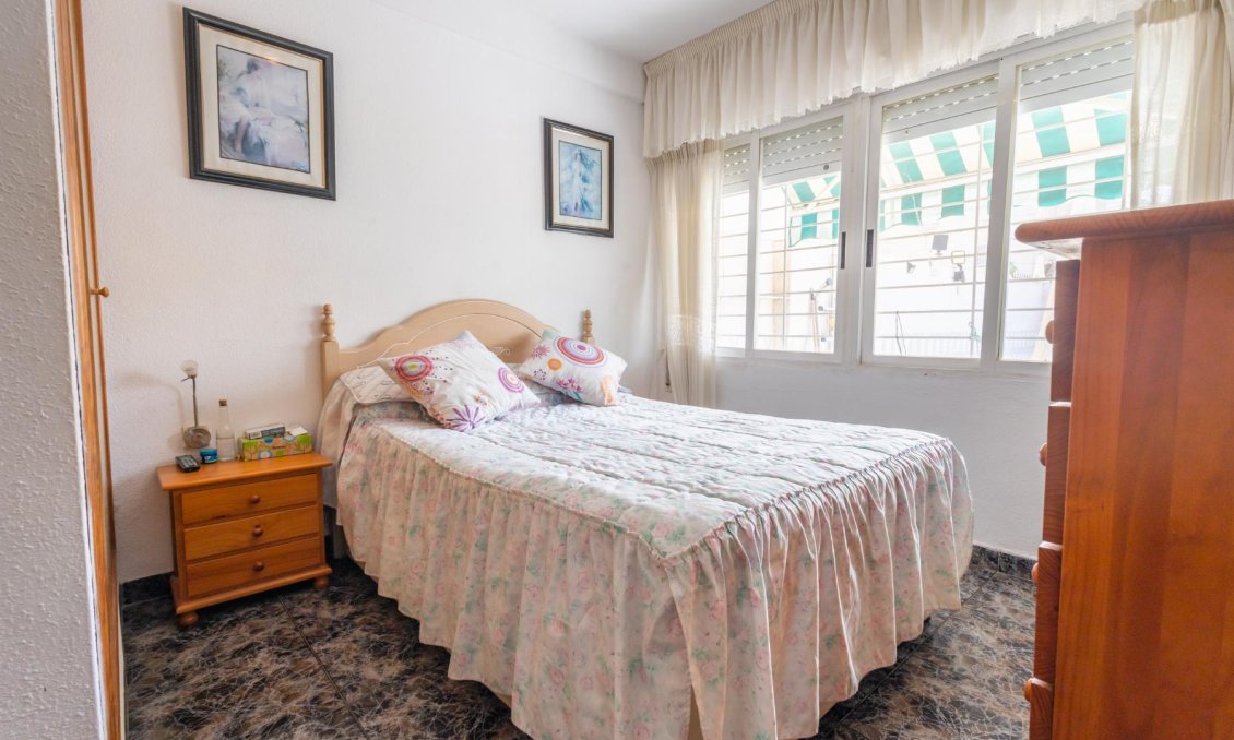 Segunda mano - Villa -
Torrevieja - Costa Blanca