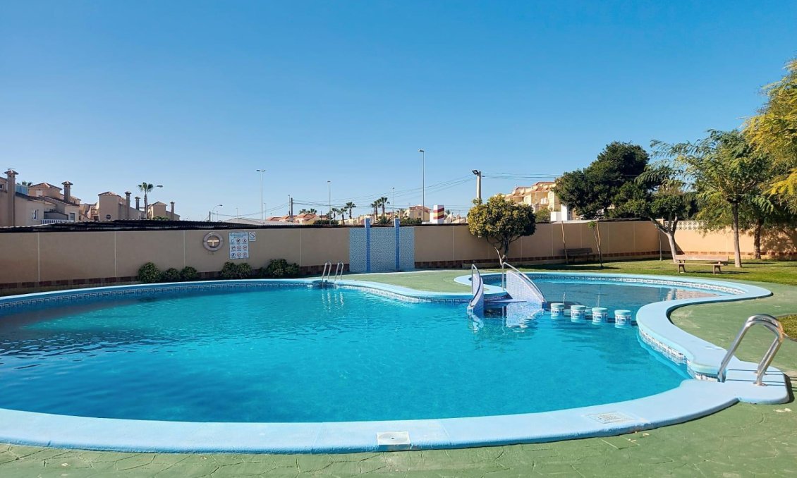 Segunda mano - Villa -
Orihuela Costa - Costa Blanca