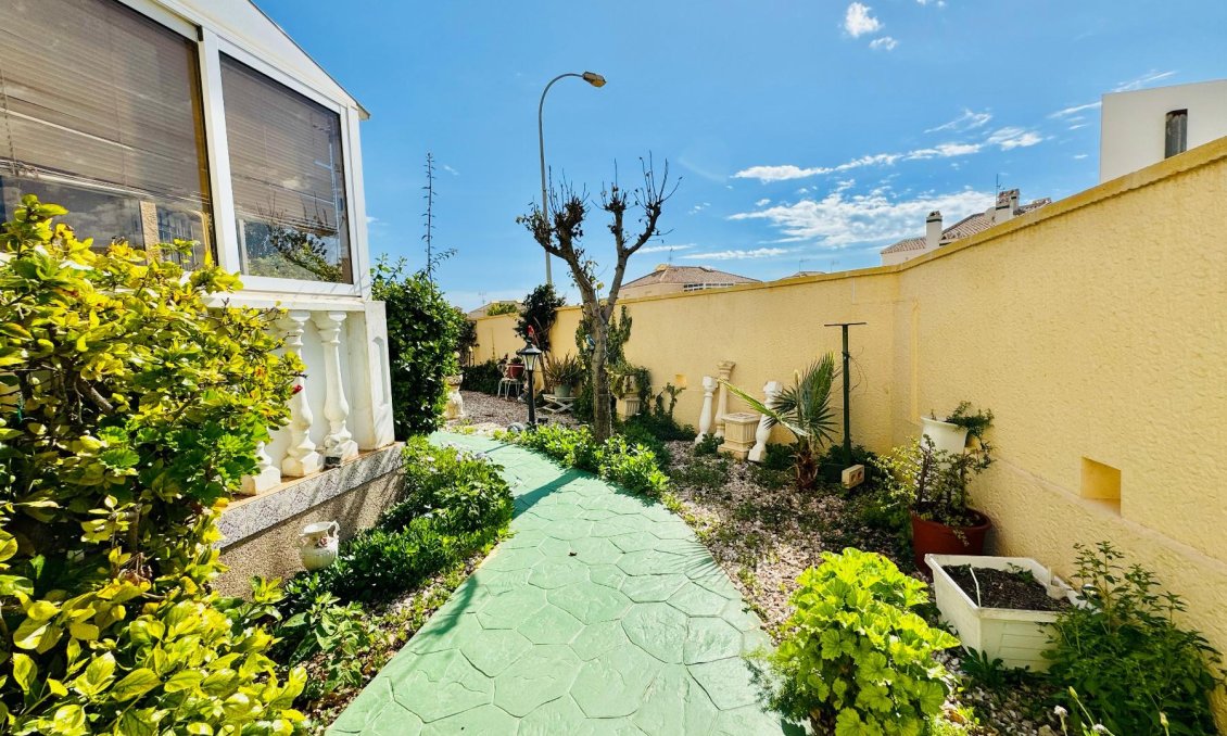 Segunda mano - Villa -
Orihuela Costa - Costa Blanca