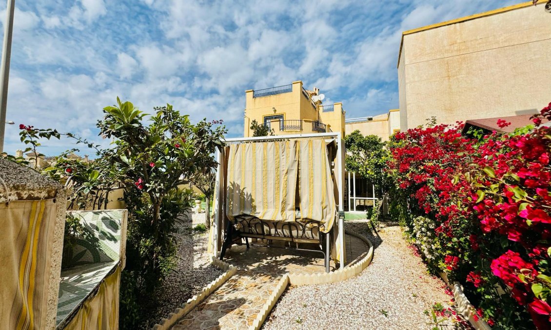 Segunda mano - Villa -
Orihuela Costa - Costa Blanca