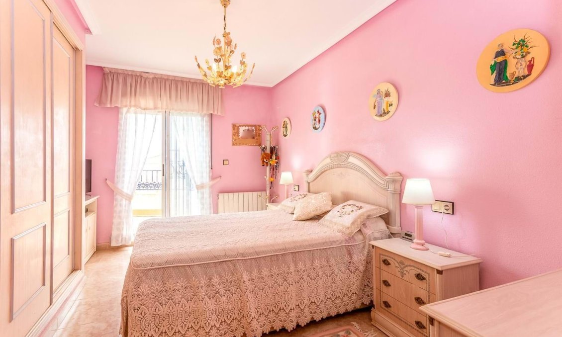 Segunda mano - Villa -
Orihuela Costa - Costa Blanca