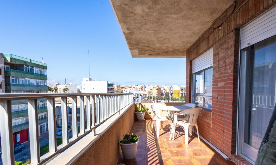 Használt Ingatlanok - Apartman -
Torrevieja - Costa Blanca