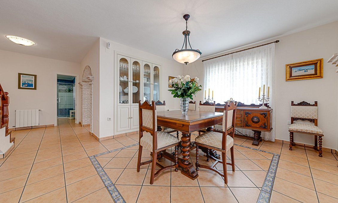 Wiederverkauf - Villa -
Torrevieja - Costa Blanca