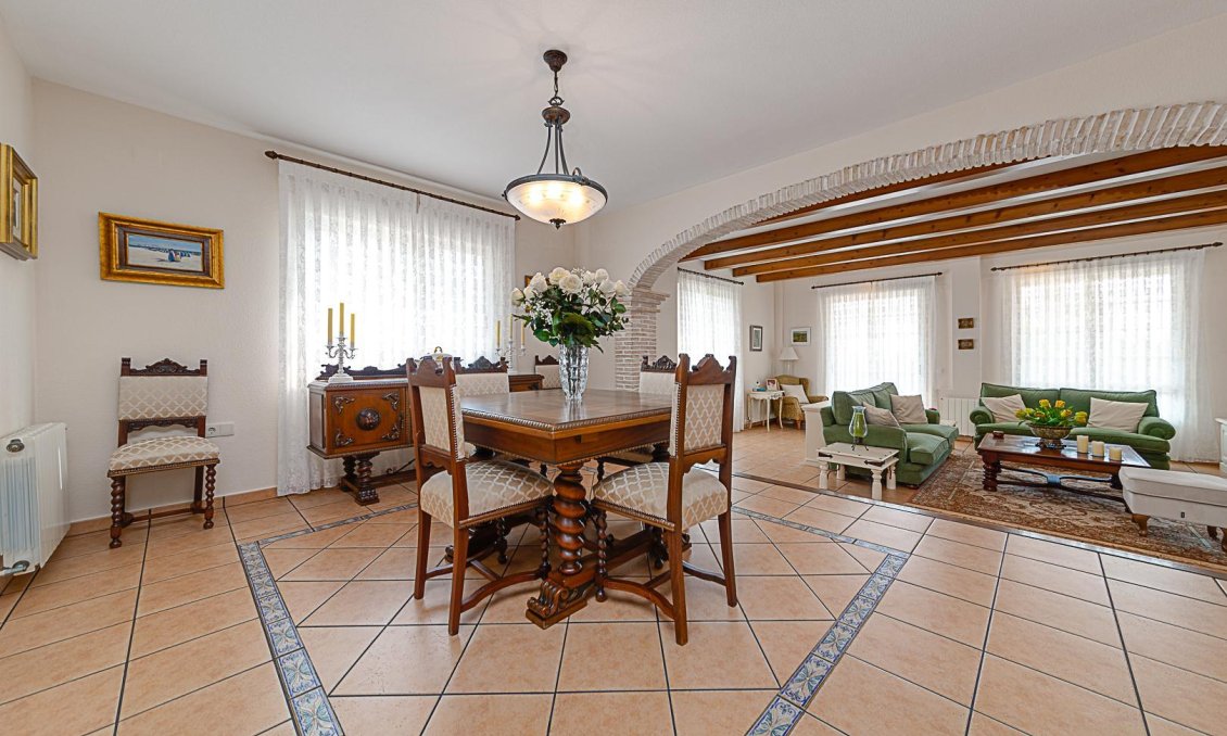 Wiederverkauf - Villa -
Torrevieja - Costa Blanca