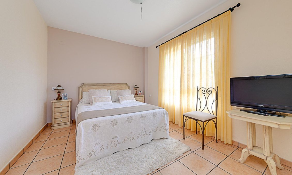 Wiederverkauf - Villa -
Torrevieja - Costa Blanca