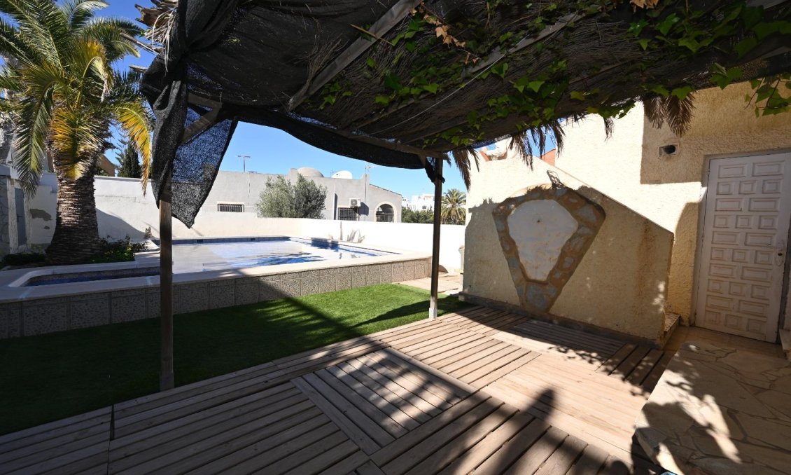 Segunda mano - Town House -
Torrevieja - Costa Blanca