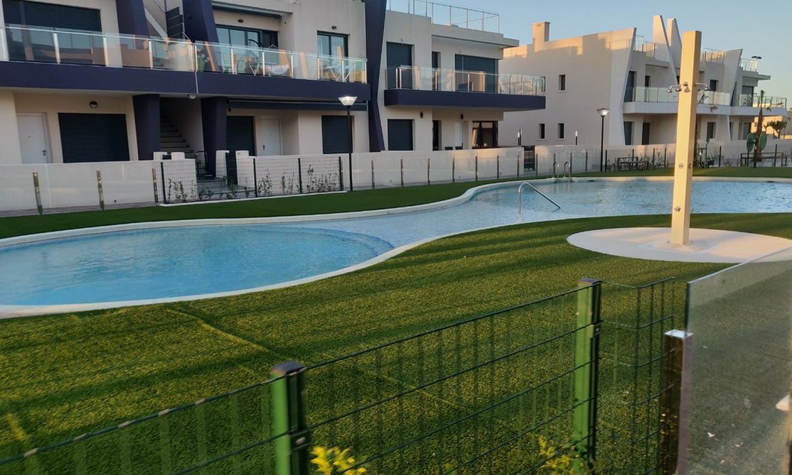 Segunda mano - Bungalow -
Pilar de la Horadada - Costa Blanca