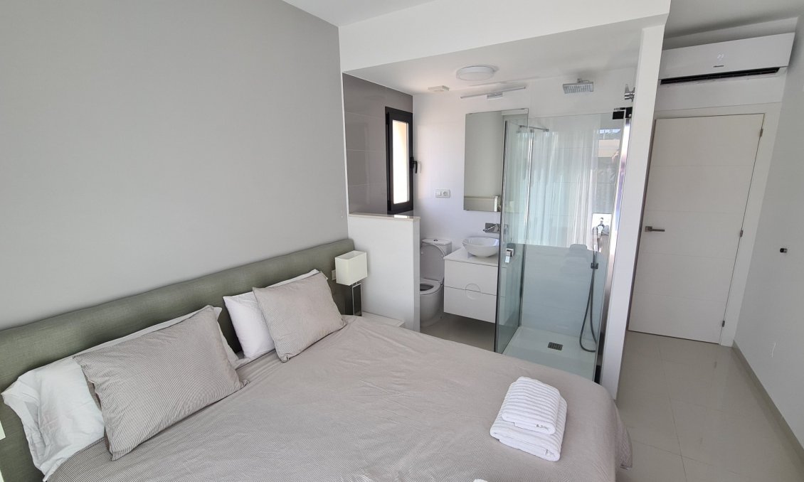 Segunda mano - Bungalow -
Pilar de la Horadada - Costa Blanca