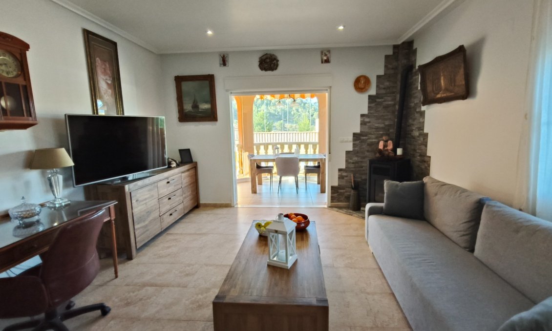 Segunda mano - Villa -
La Romana - Inland