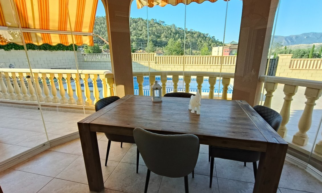 Segunda mano - Villa -
La Romana - Inland