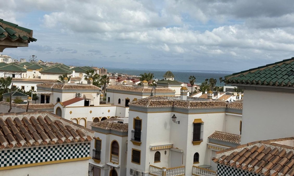 Wiederverkauf - Bungalow -
Torrevieja - Cañada Del Molino