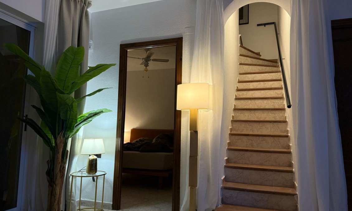 Segunda mano - Bungalow -
Torrevieja - Cañada Del Molino