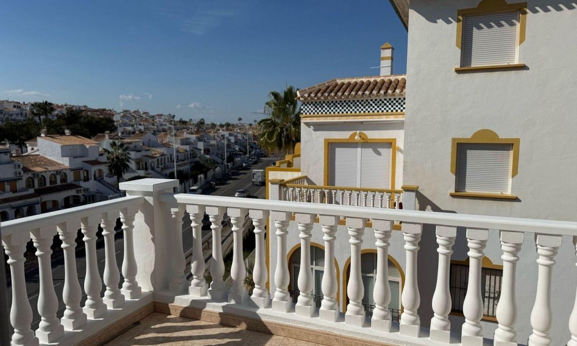 Segunda mano - Bungalow -
Torrevieja - Cañada Del Molino