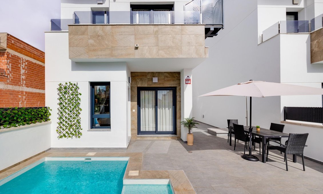 Segunda mano - Villa -
Torrevieja - Costa Blanca