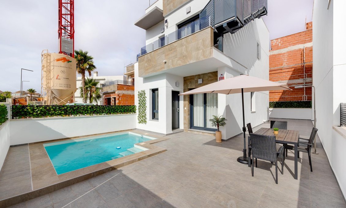 Segunda mano - Villa -
Torrevieja - Costa Blanca