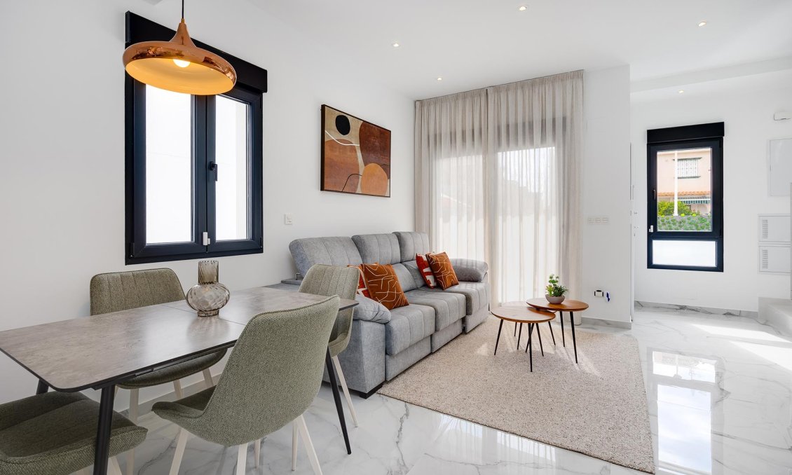 Segunda mano - Villa -
Torrevieja - Costa Blanca
