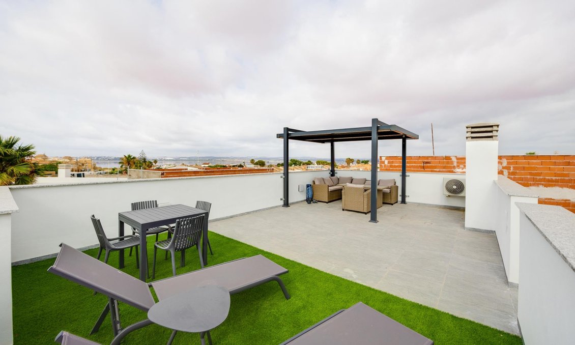 Segunda mano - Villa -
Torrevieja - Costa Blanca