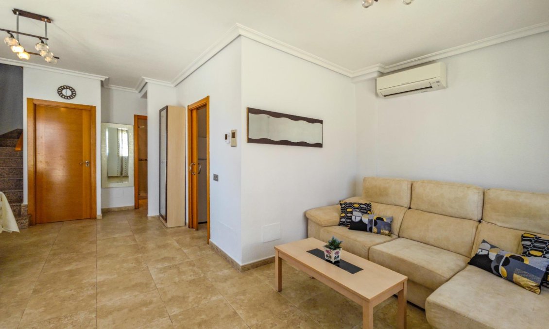 Segunda mano - Villa -
Torrevieja - La Mata