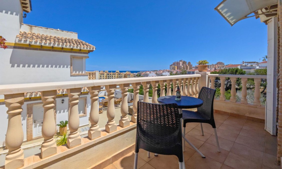 Segunda mano - Villa -
Torrevieja - La Mata