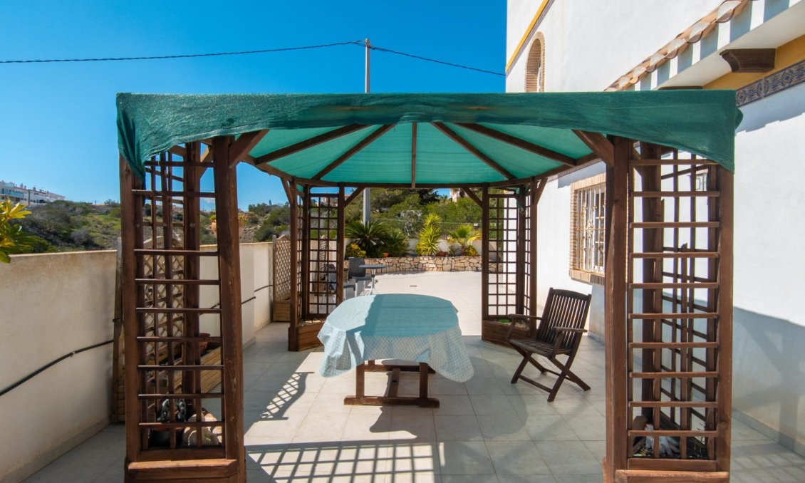 Segunda mano - Villa -
Torrevieja - La Mata