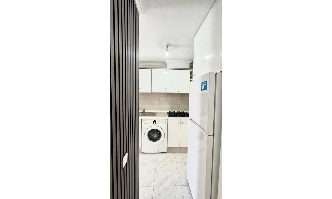 Segunda mano - Apartamento -
Torrevieja - Playa del Cura