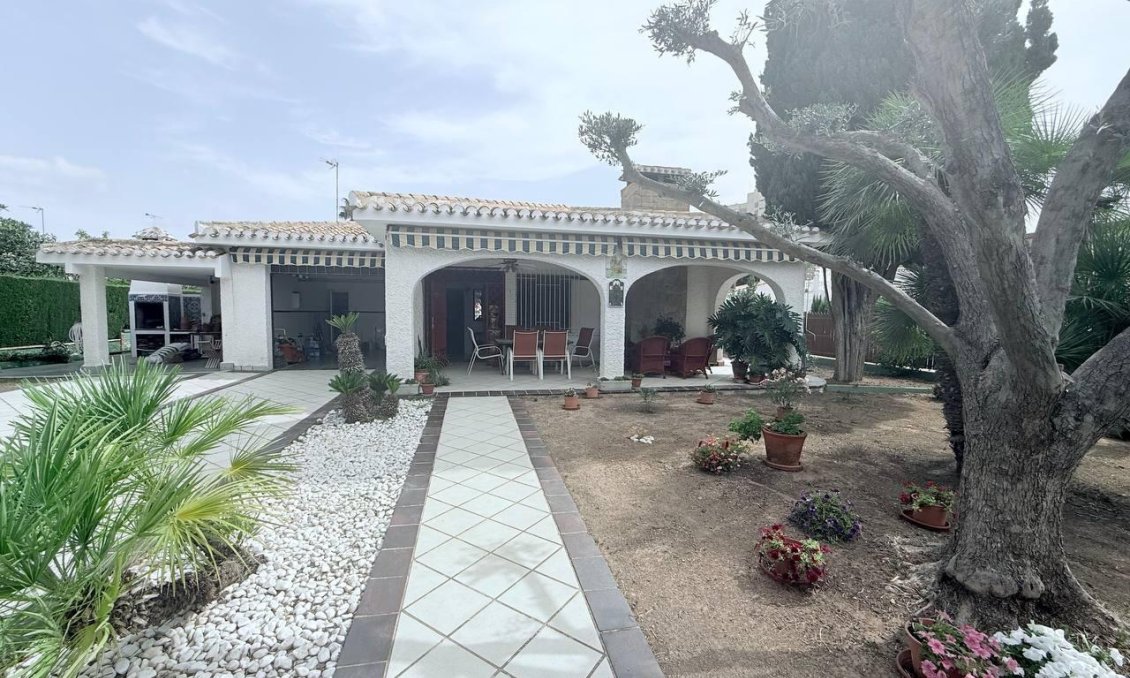 Segunda mano - Villa -
Orihuela Costa - Campoamor