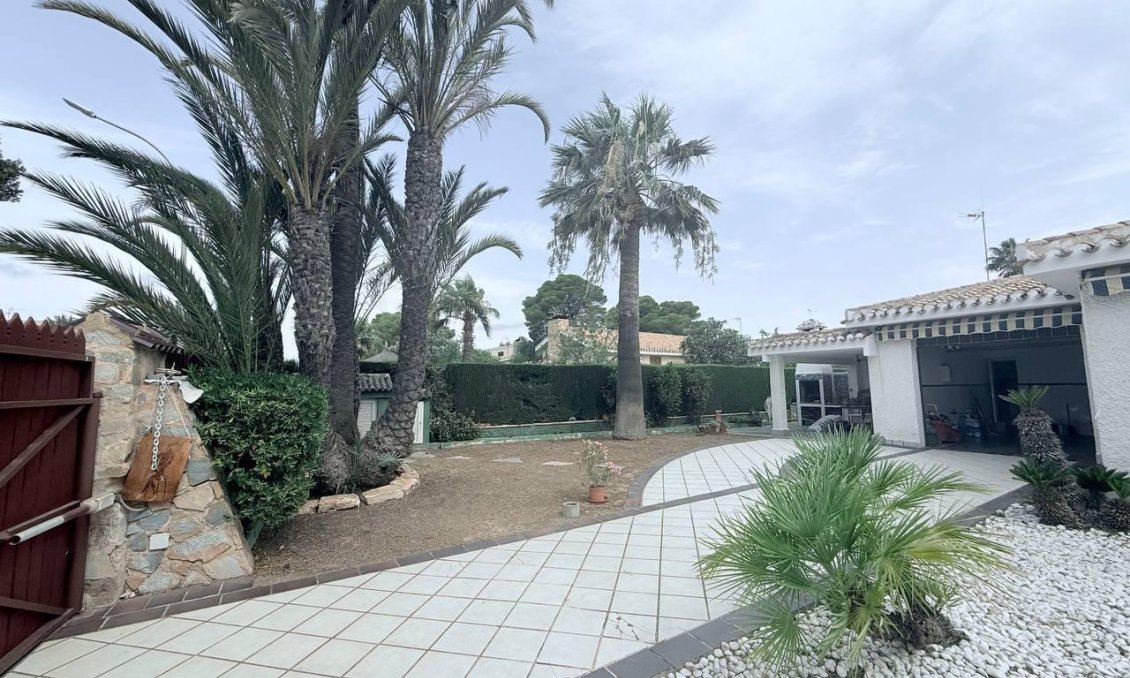 Segunda mano - Villa -
Orihuela Costa - Campoamor