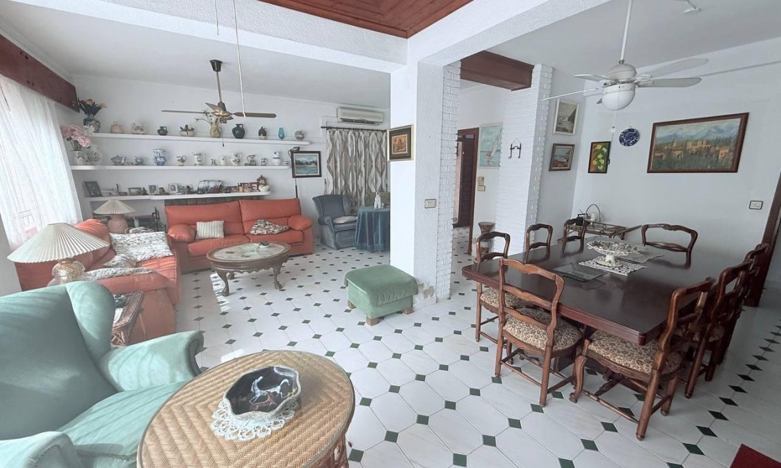 Segunda mano - Villa -
Orihuela Costa - Campoamor