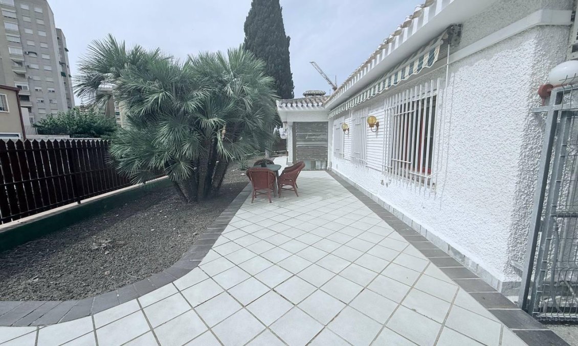 Segunda mano - Villa -
Orihuela Costa - Campoamor